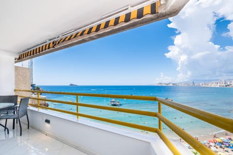 Nearby landmark, Day, Natural landscape, View (from property/room), Balcony/Terrace, Living room, Dining area, Beach, Sea view