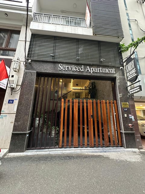 Property building, Facade/entrance