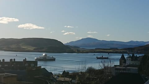 Sea Breezes House in Oban