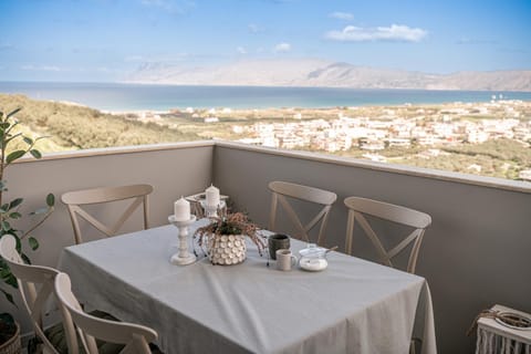 Natural landscape, Balcony/Terrace, Sea view