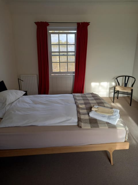 Riverside House House in England