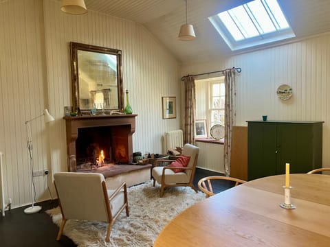 Riverside House House in England