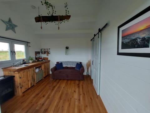Seafield Cabin Cabin in County Clare