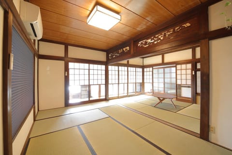 Living room, Photo of the whole room