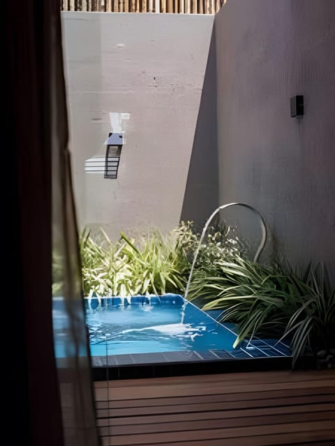 Seating area, Swimming pool