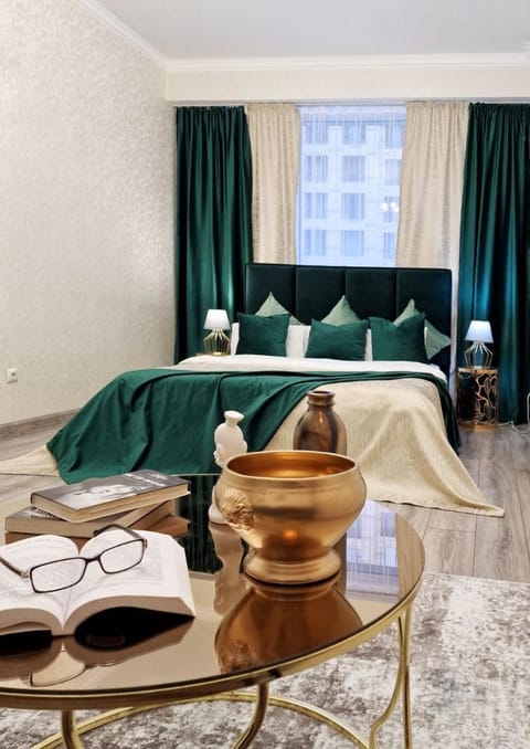 Bed, Living room, Photo of the whole room, Bedroom