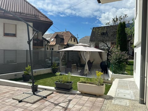 Patio, Garden, Garden view
