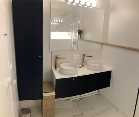 Appartement de beau standing Apartment in Lyon