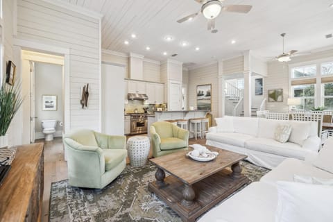 Beautiful WaterColor Home Across From Cerulean Park 5BR 4,5BTH Carriage House home House in Seaside