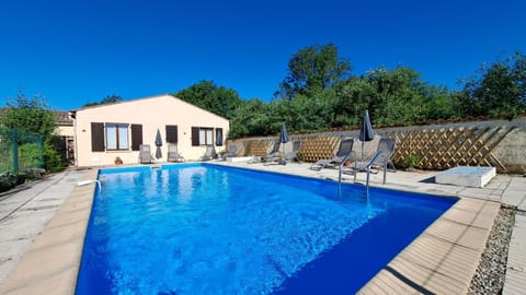Property building, Pool view, Swimming pool, sunbed