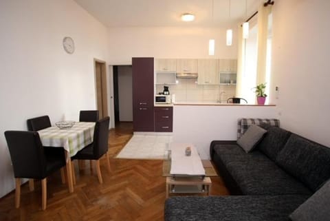 Kitchen or kitchenette, Living room, Seating area