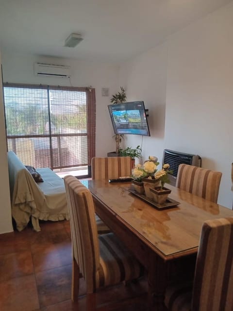 Living room, Dining area, Entertainment, air conditioner