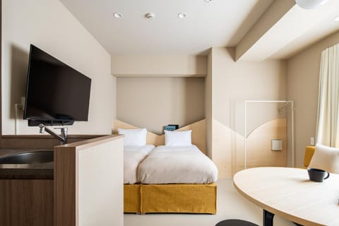 Bed, TV and multimedia, Bedroom