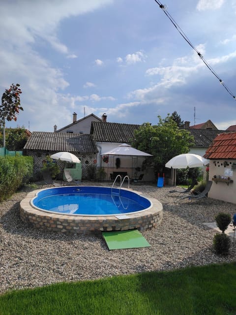 Day, Garden, Garden view, Pool view, Swimming pool, sunbed