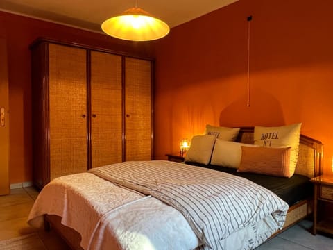 Bed, Bedroom, wardrobe