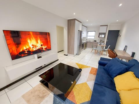 Kitchen or kitchenette, Living room, kitchen
