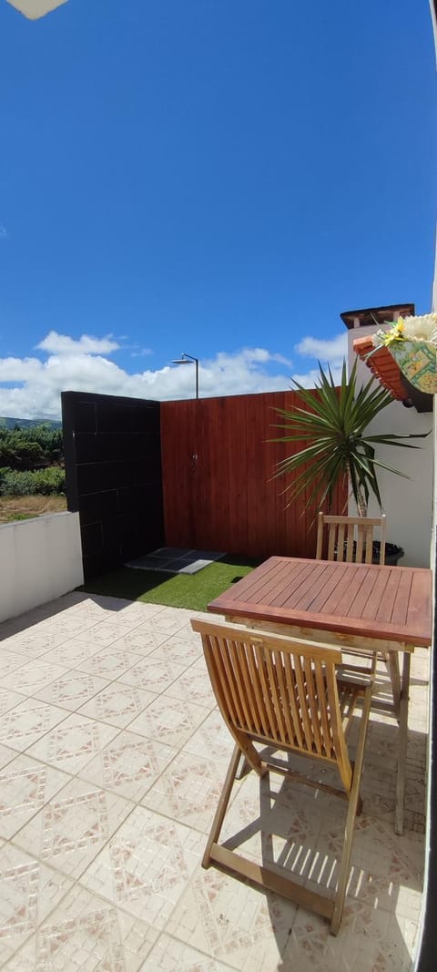 Patio, Dining area