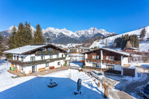 Property building, Natural landscape, Bird's eye view, Winter, Skiing, View (from property/room), Mountain view