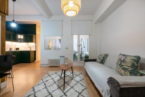 Communal lounge/ TV room, Living room