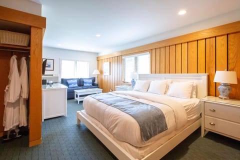 The Leland Lodge Hotel in Leland