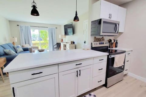 View (from property/room), Kitchen or kitchenette