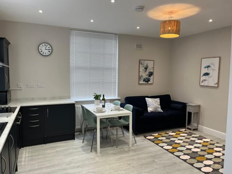 TV and multimedia, Living room, Dining area, kitchen
