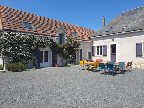 Property building, Patio, Facade/entrance