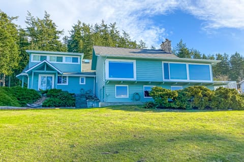 Gleeson's Bay House House in Lopez Island