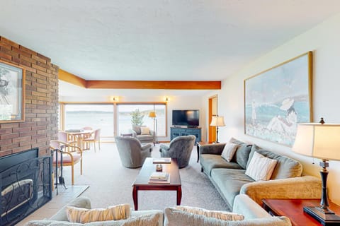 Gleeson's Bay House House in Lopez Island