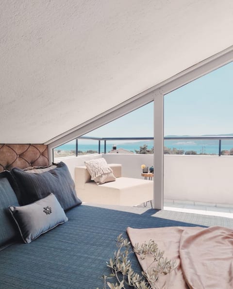 Bed, View (from property/room), Balcony/Terrace, Bedroom, Sea view