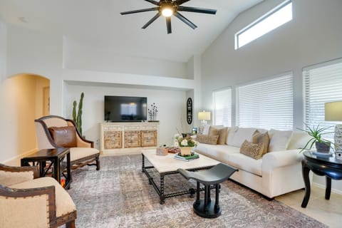 Pool, Fenced Yard El Mirage Sunshine House House in El Mirage