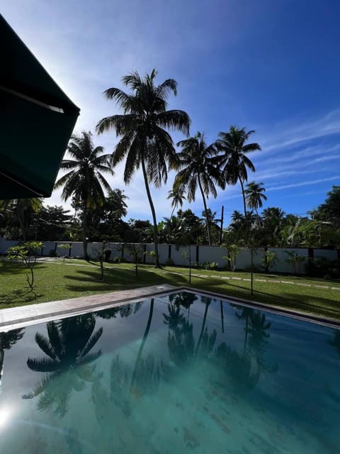 Garden, Swimming pool