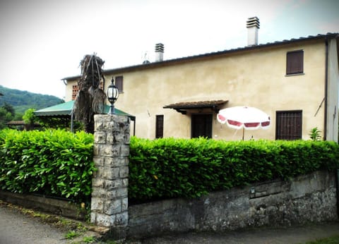 La Cheta House in Lucca