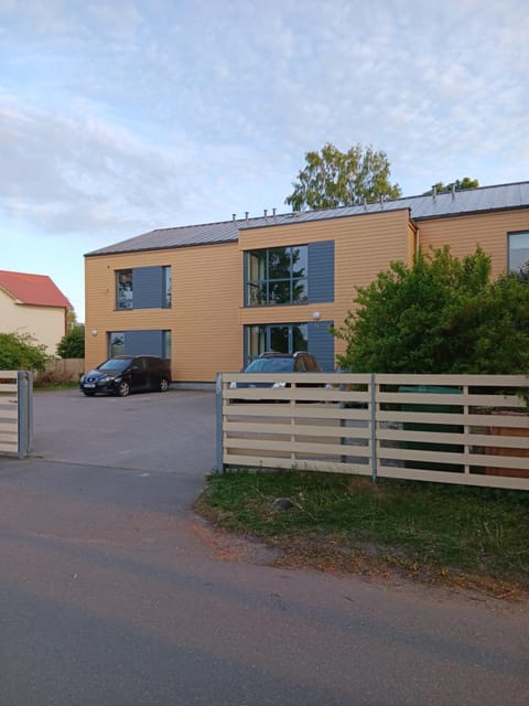 Property building, Parking