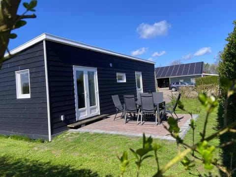 Chalet 't Kwedammertje Campground/
RV Resort in Zeeland, Netherlands