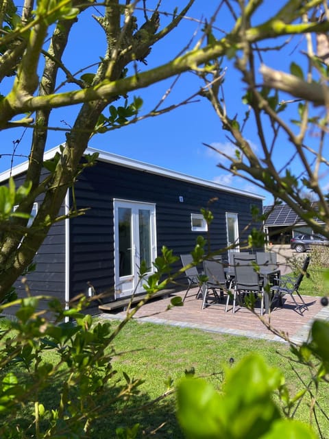 Chalet 't Kwedammertje Campground/
RV Resort in Zeeland, Netherlands