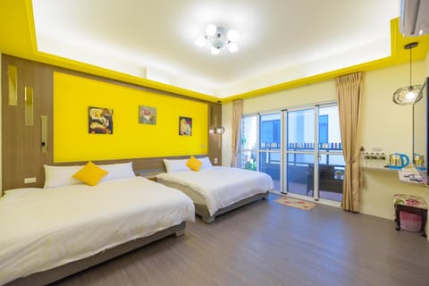 Bed, Balcony/Terrace, Photo of the whole room, Bedroom