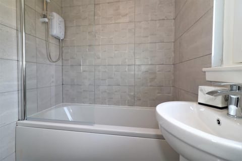 Shower, Bathroom, Bath