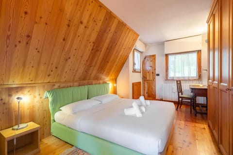 Hostdomus - Rooftop Deluxe Suite Apartment in Sestriere
