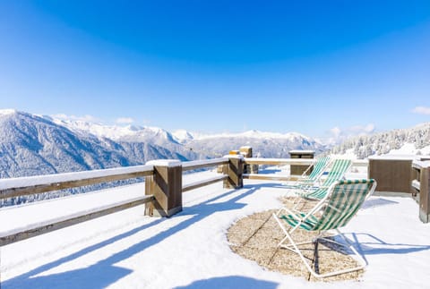 Hostdomus - Rooftop Deluxe Suite Apartment in Sestriere