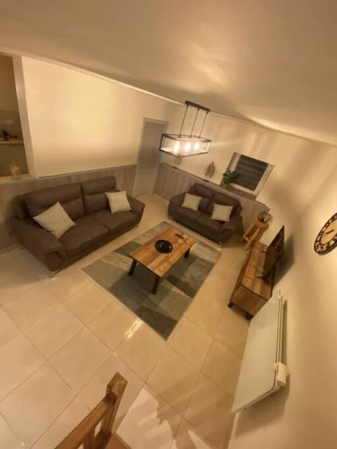 Communal lounge/ TV room, TV and multimedia, Living room