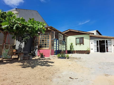 Patio, Facade/entrance