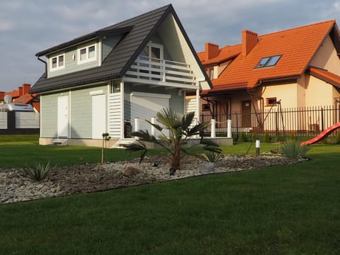 Pod Morskim Niebem House in Pomeranian Voivodeship