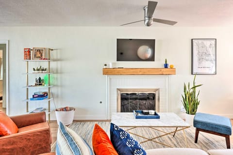 Less Than 4 Mi to Dtwn Palm Springs Home with Private Patio House in Palm Springs