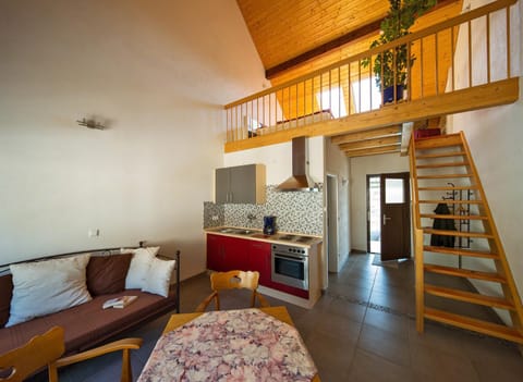 Kitchen or kitchenette, Living room, Seating area