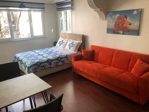 Photo of the whole room, Bedroom