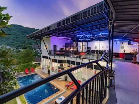 Patio, Activities, Balcony/Terrace, Decorative detail, Mountain view, Swimming pool, Sunset, furniture