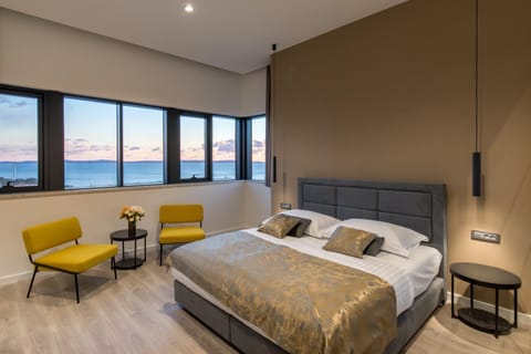 Bed, Bedroom, Sea view