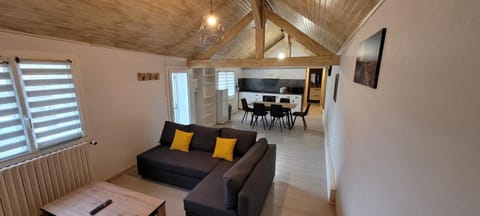 Children play ground, TV and multimedia, Living room, Seating area, Dining area, children, young children, Parking, locker