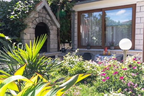 BBQ facilities, Garden